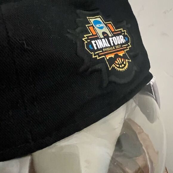 Men’s Nike 2017 NC NCAA Men’s Basketball Final Four National Champions SnapBack - Picture 4 of 8